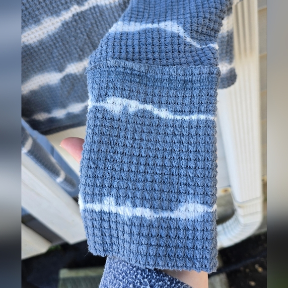 She + Sky Tie Dye Top - Picture 5 of 8